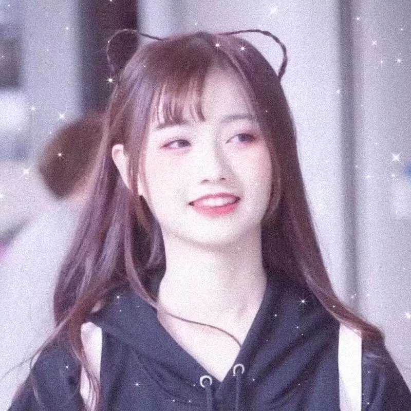 天鹅绒圆锯海报